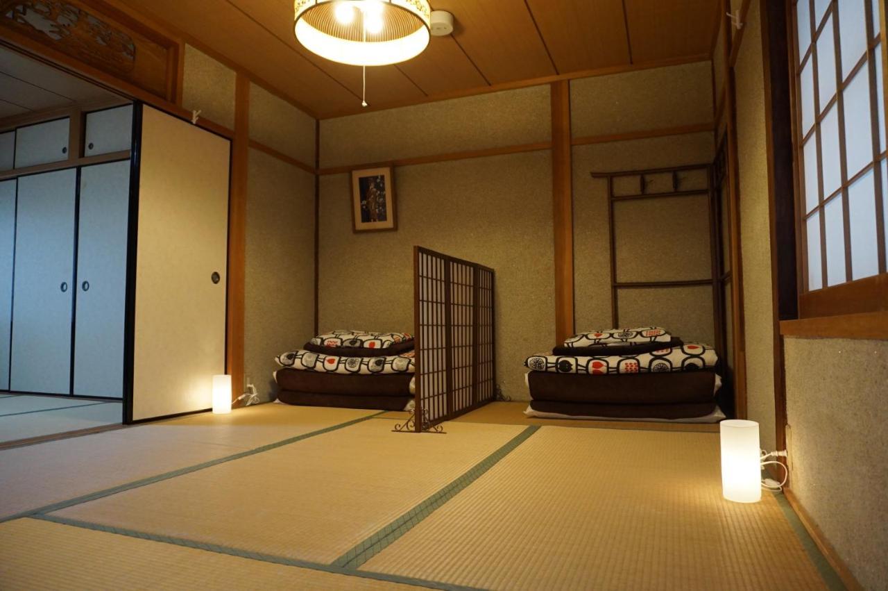 Guesthouse Ten-Roku - Female Only Osaka Esterno foto