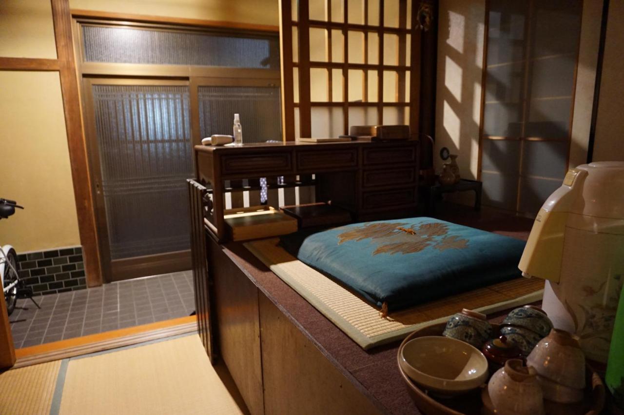 Guesthouse Ten-Roku - Female Only Osaka Esterno foto