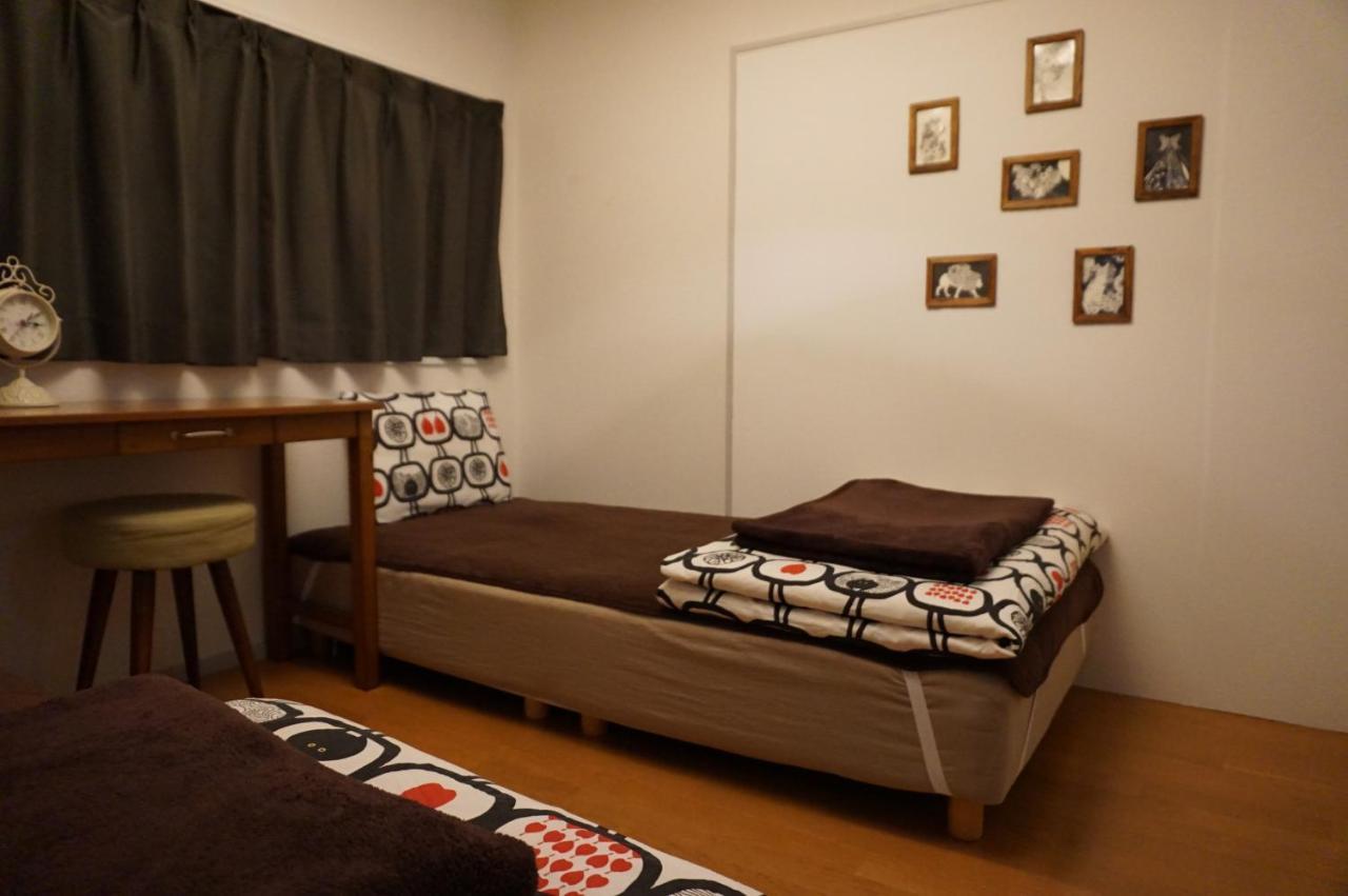 Guesthouse Ten-Roku - Female Only Osaka Esterno foto