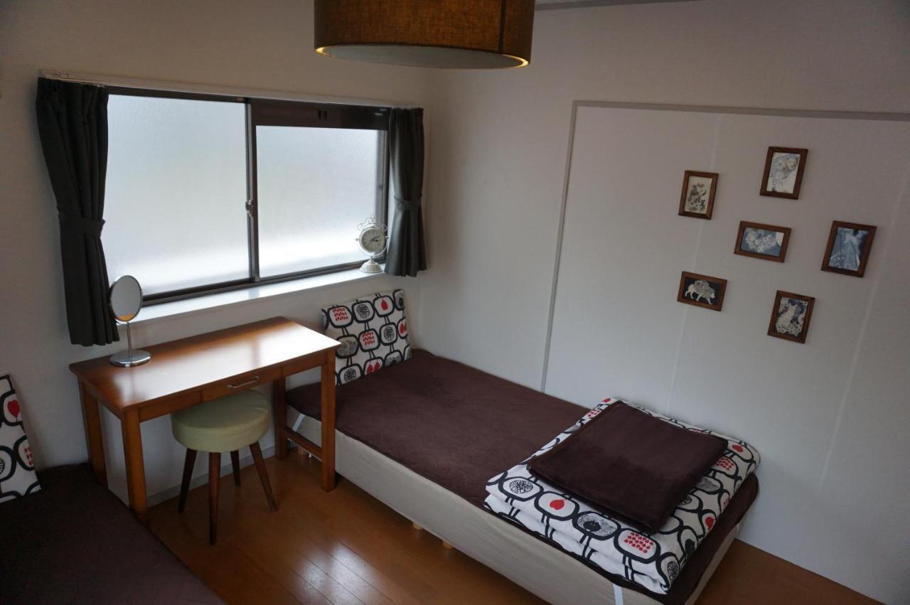 Guesthouse Ten-Roku - Female Only Osaka Esterno foto