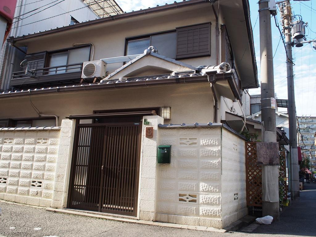 Guesthouse Ten-Roku - Female Only Osaka Esterno foto