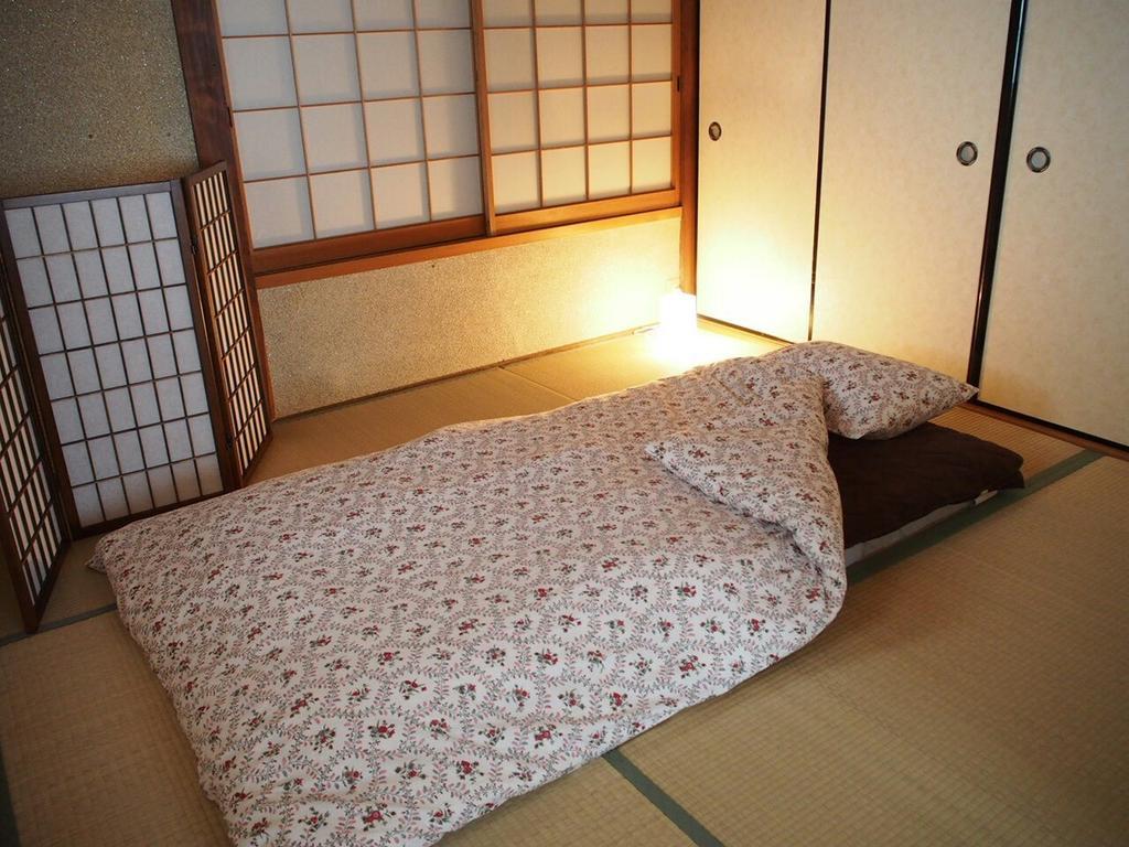 Guesthouse Ten-Roku - Female Only Osaka Esterno foto